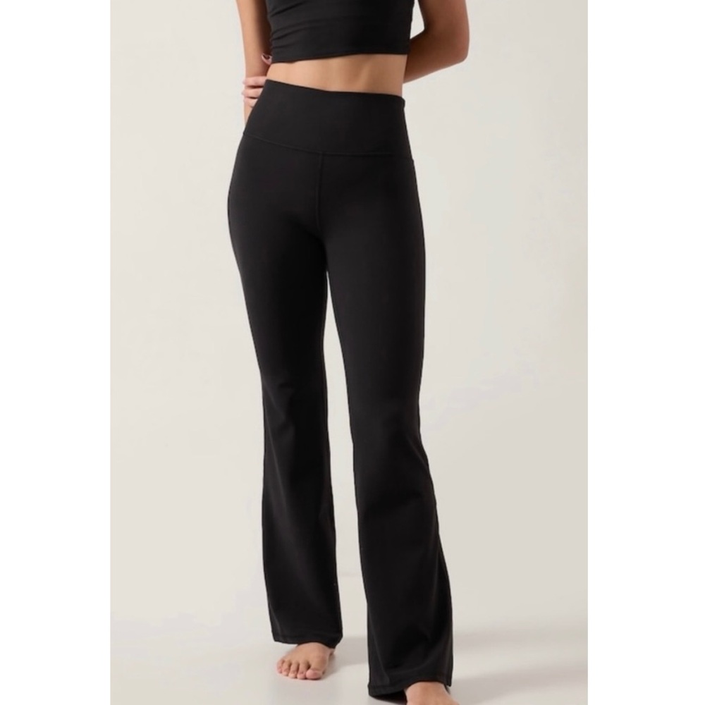 NWT Athleta Elation Flare Pant Black Medium Petite MP Short Inseam Yoga Pants